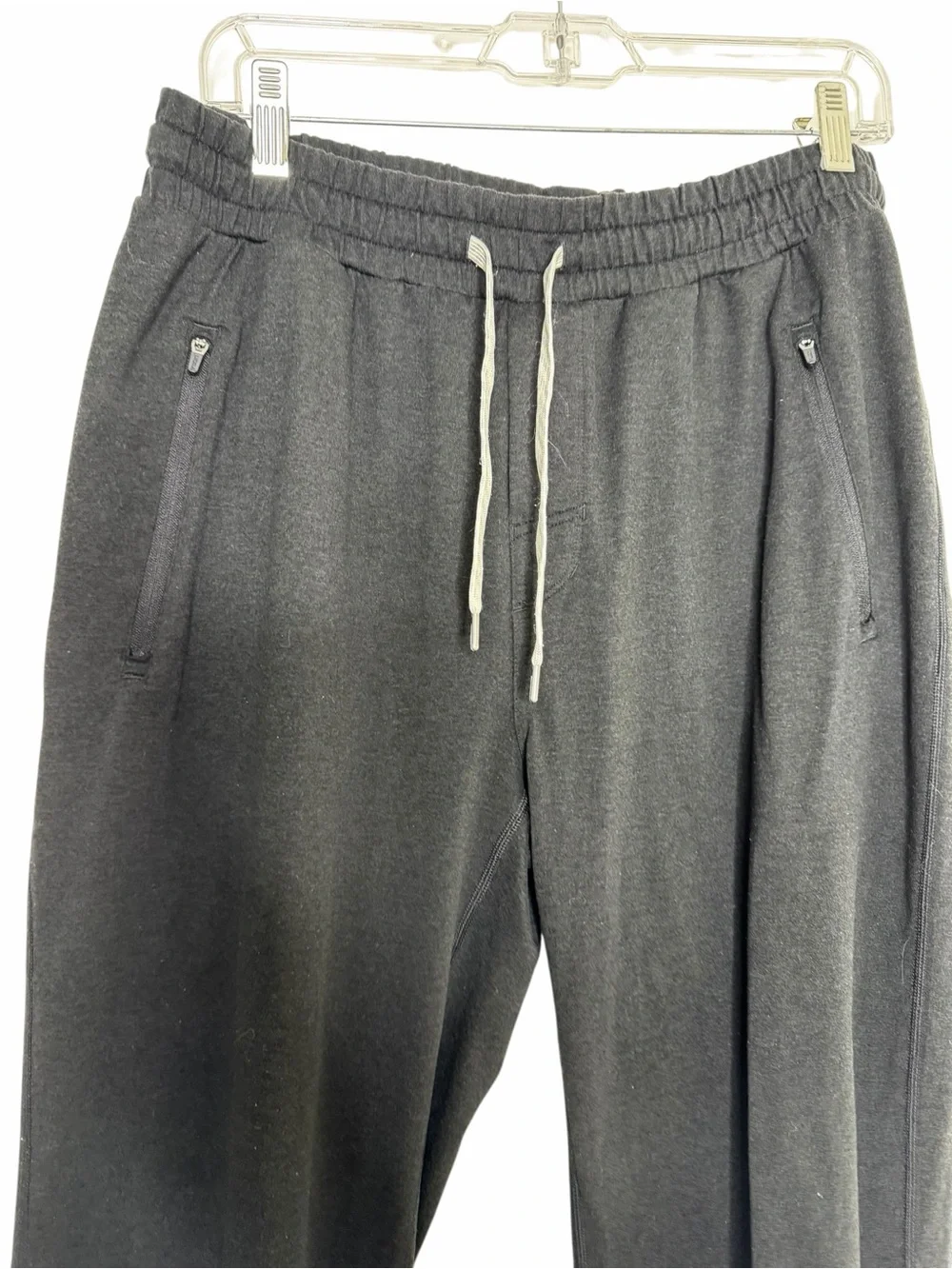 Vuori Men's Black Drawstring Jogger Pants, EUC, Large